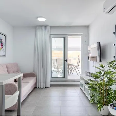 Midelma Apartment